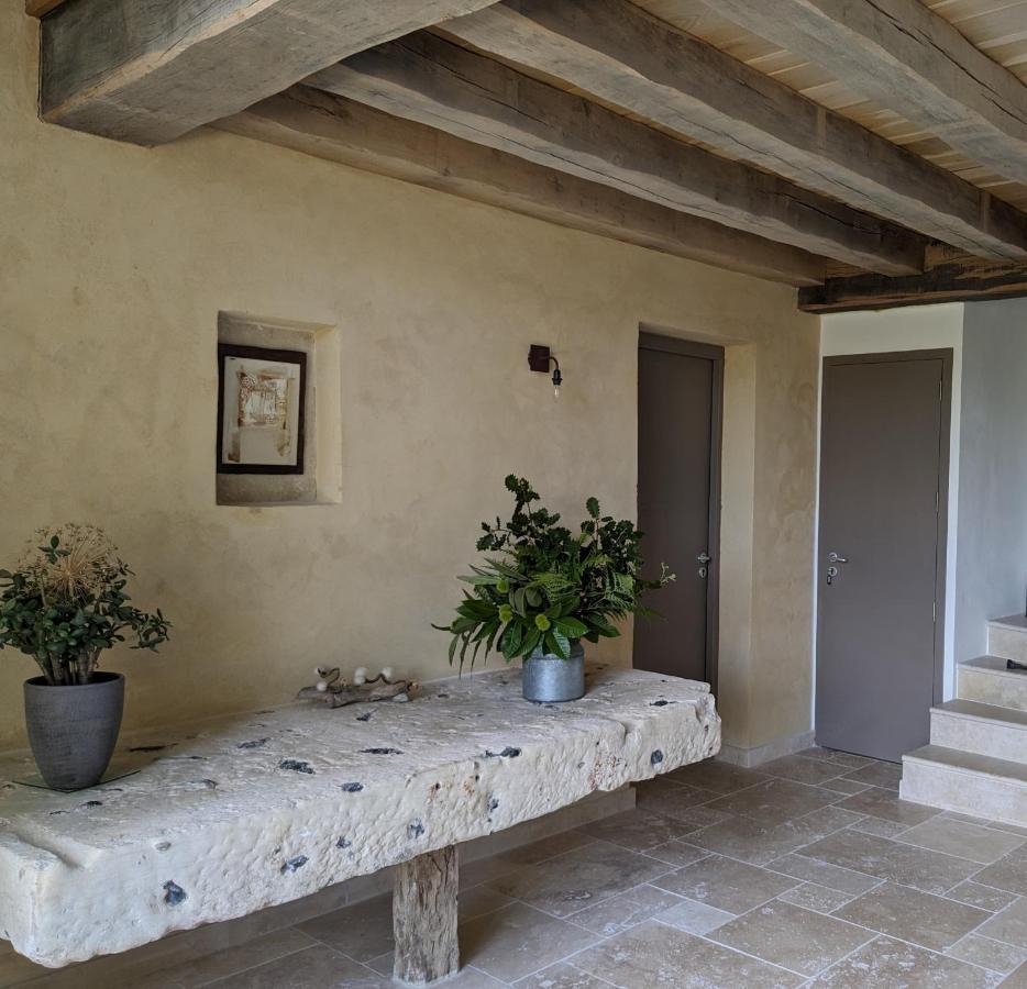 La Grange Symphorine, Chambre D'Hotes De Charme Situee Entre La Vallee De La Dordogne Et La Vallee De La Vezere 梅拉尔斯 外观 照片