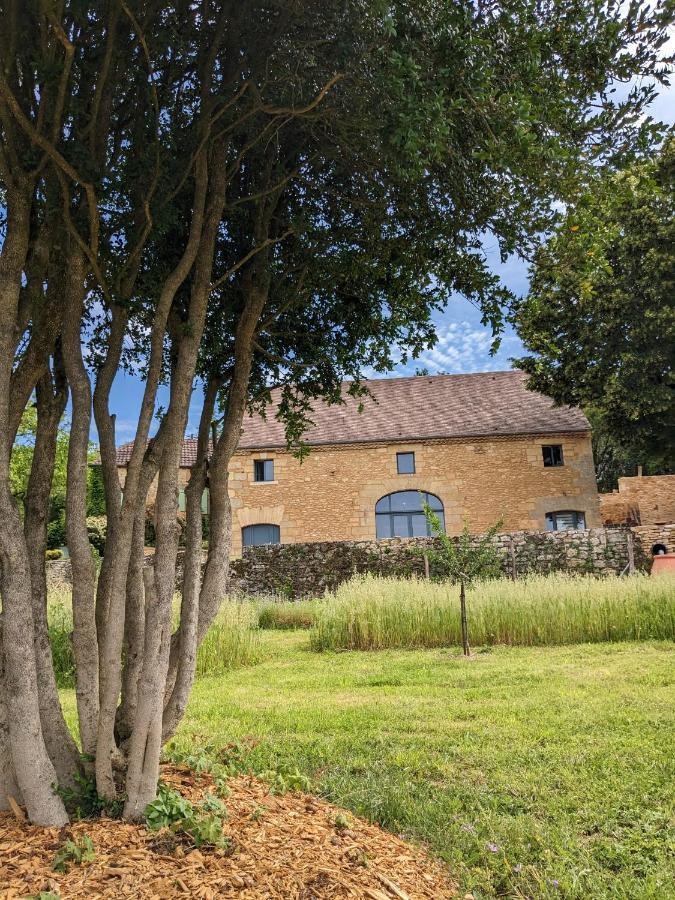 La Grange Symphorine, Chambre D'Hotes De Charme Situee Entre La Vallee De La Dordogne Et La Vallee De La Vezere 梅拉尔斯 外观 照片